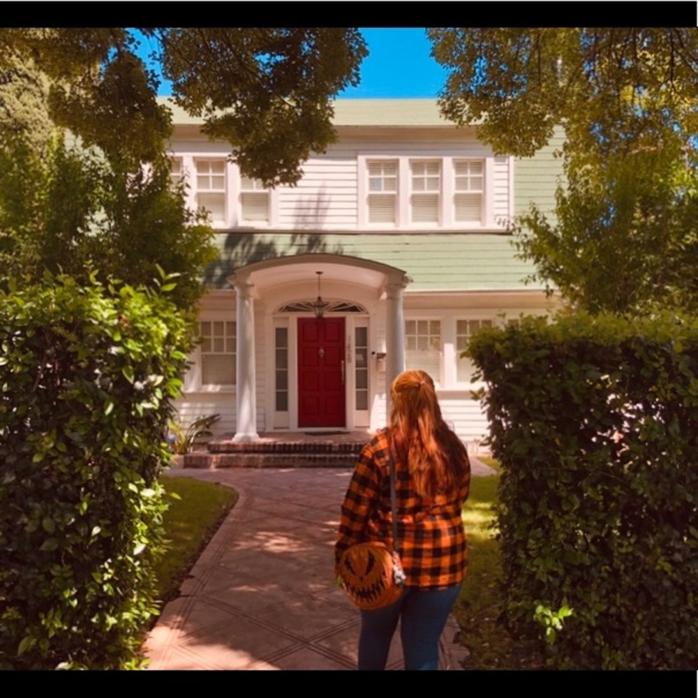 Meet your Posher, Nennie